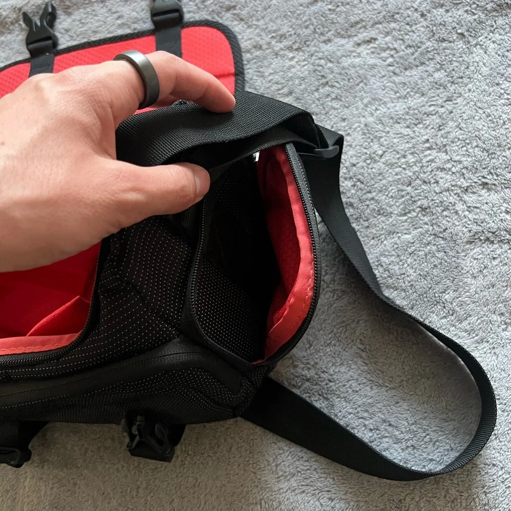 Black Men's Shoulder Camera Bag